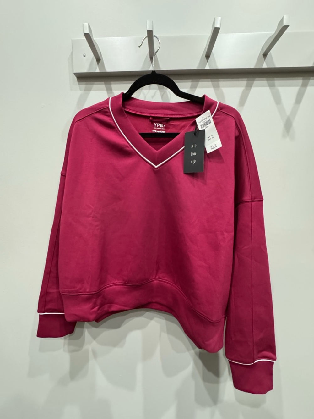 Abercrombie & Fitch YBP neoKnit V Neck Pullover